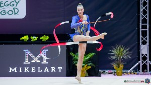 mukhina sasha un nastro sfe05115 copia simone ferraro ph